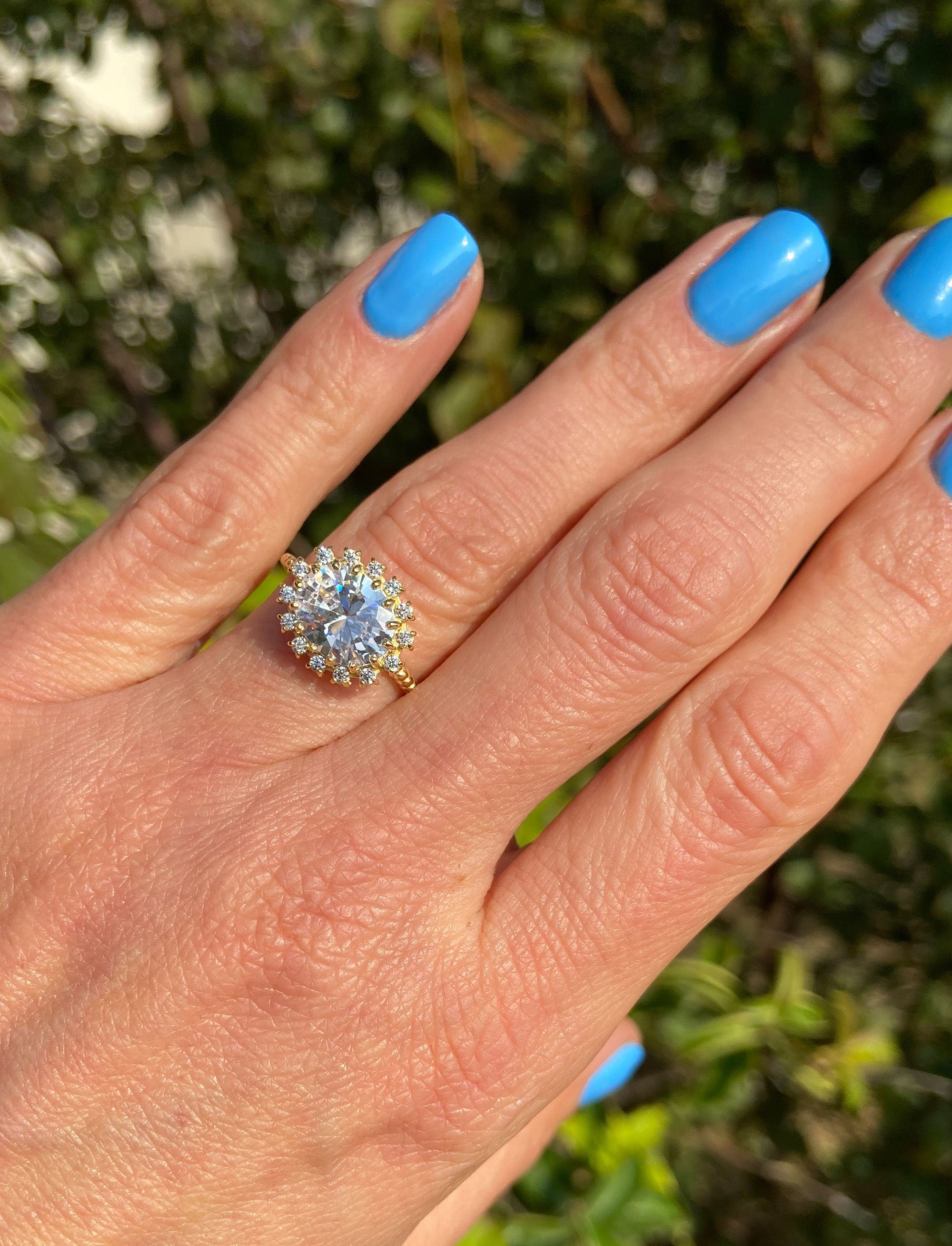 Clear Quartz Ring - Gold Ring - Prong Ring - Statement Ring - April Birthstone - Gemstone Ring - Cocktail Ring - Engagement Ring - Oval Ring