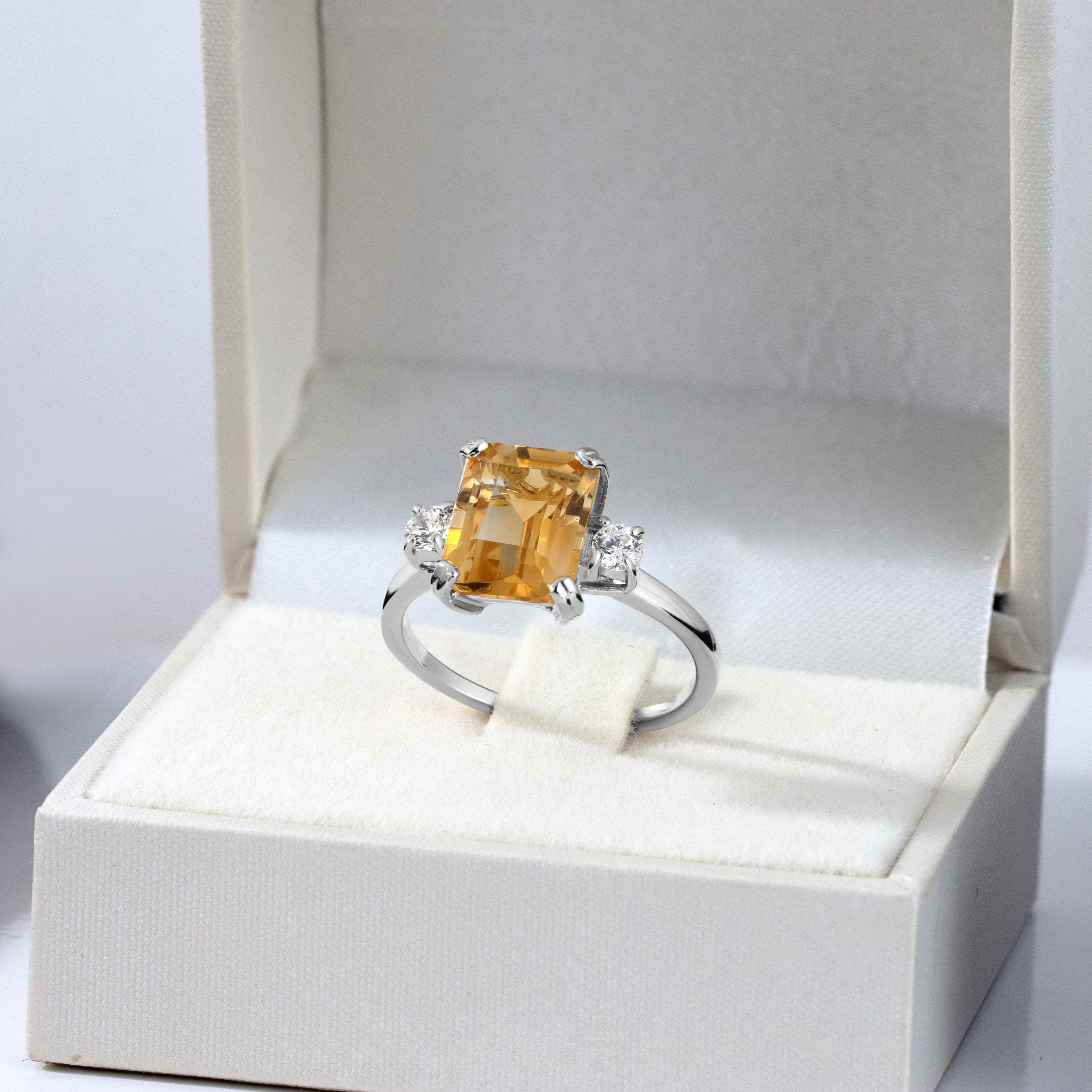 Citrine ring - November Birthstone Jewelry - Statement Ring - Gold Ring - Engagement Ring - Rectangle Ring - Cocktail Ring - Gemstone Ring