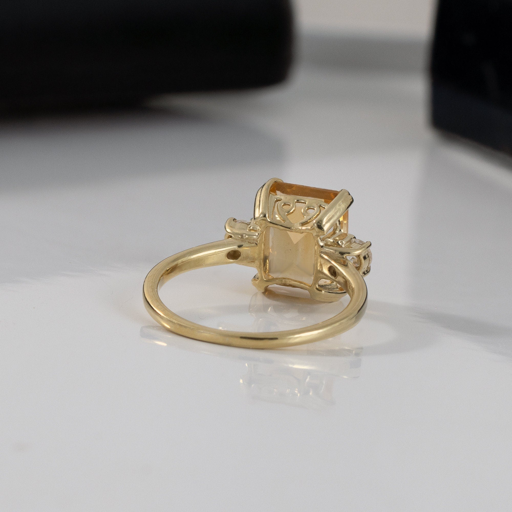 Citrine ring - November Birthstone Jewelry - Statement Ring - Gold Ring - Engagement Ring - Rectangle Ring - Cocktail Ring - Gemstone Ring