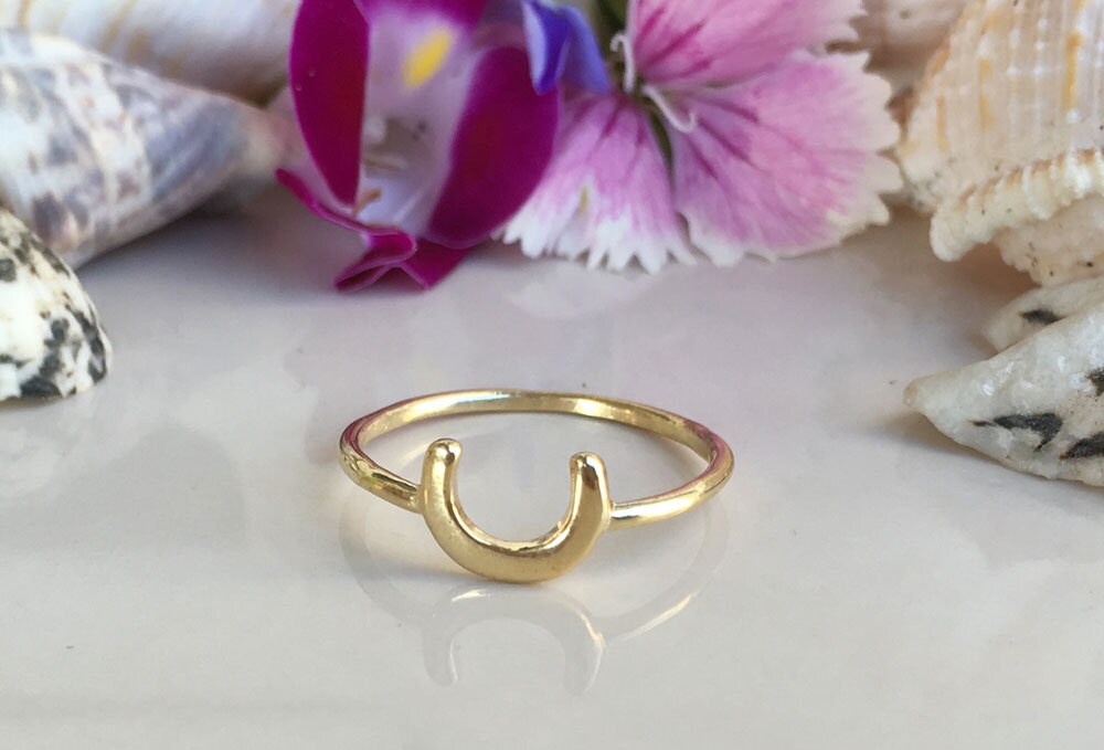 Lucky Horseshoe Ring - Good Luck Charm - Delicate Simple Lucky Horseshoe Ring