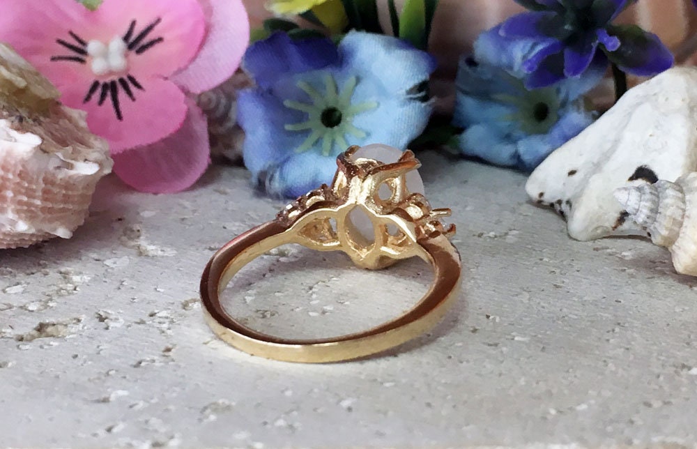 Rainbow Moonstone Ring - June Birthstone - Statement Ring - Gold Ring - Engagement Ring - Oval Ring - Cocktail Ring - Prong Ring