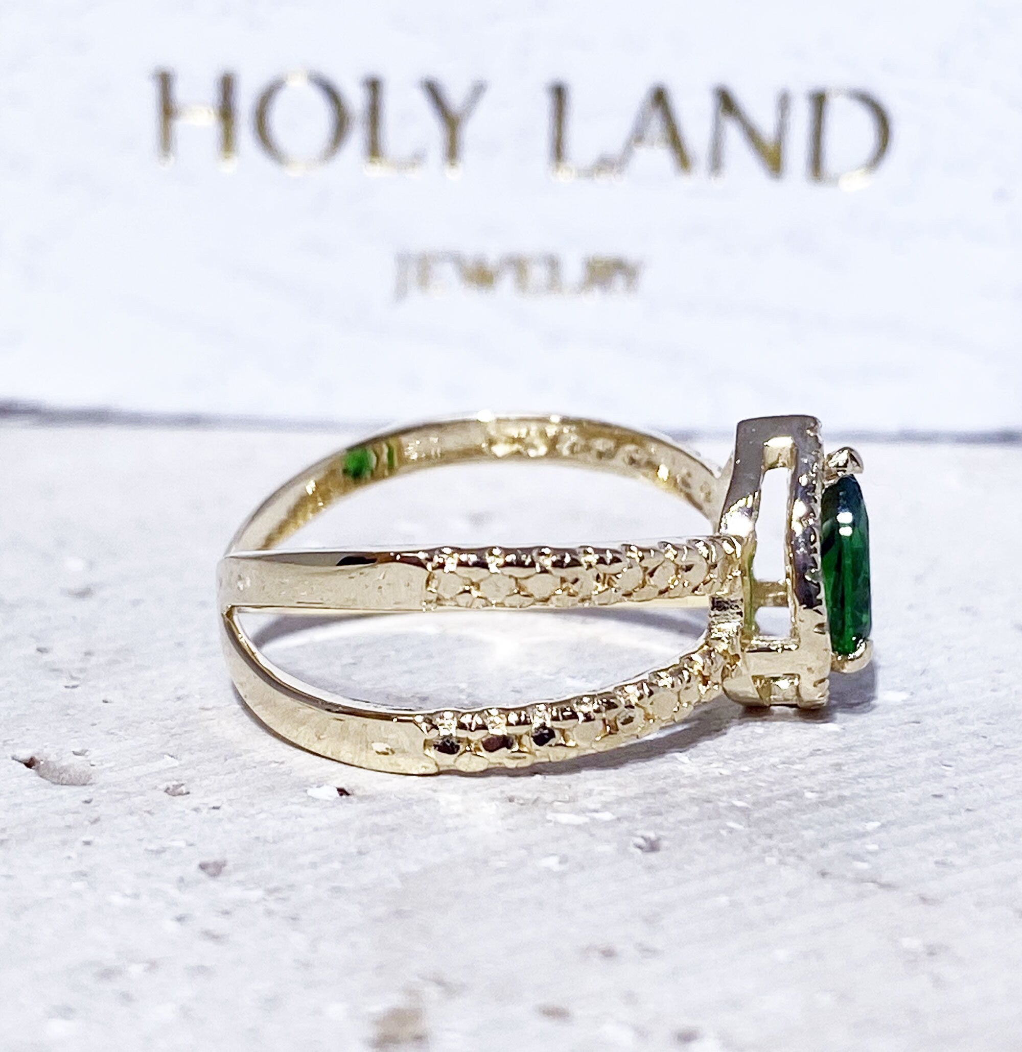 Emerald Ring - May Birthstone - Gold Ring - Gemstone Band - Statement Ring - Engagement Ring - Teardrop Ring - Cocktail Ring - Prong Ring