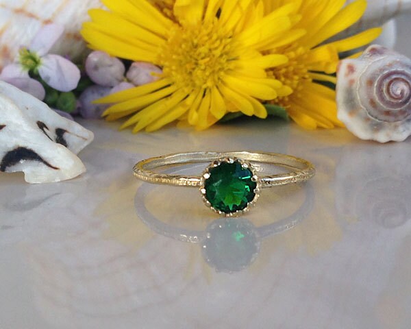 Emerald Ring - May Birthstone - Delicate Hammered Ring with Round Emerald Gemstone